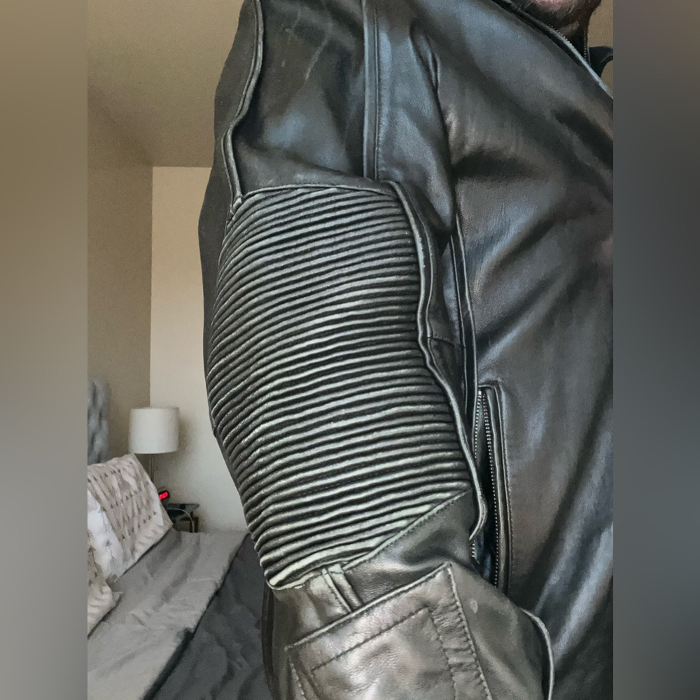 Wilson’s leather jacket - Picture 5 of 12